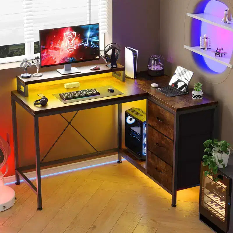 L-förmiger Gaming-Schreibtisch (47.3) Wendbarer Eckschreibtisch mit 3 Schubladen, Steckdosen und USB-Anschluss für das Home Office (1er-Pack)