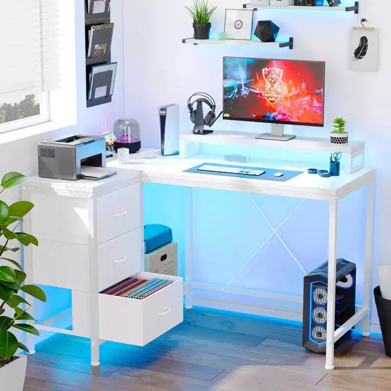 L-förmiger Gaming-Schreibtisch (47.3) Wendbarer Eckschreibtisch mit 3 Schubladen, Steckdosen und USB-Anschluss für das Home Office (1er-Pack)