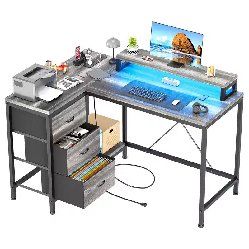 L-förmiger Gaming-Schreibtisch (47.3) Wendbarer Eckschreibtisch mit 3 Schubladen, Steckdosen und USB-Anschluss für das Home Office (1er-Pack)